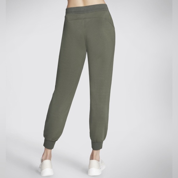 Skechers Skechluxe Go Lounge Renew Jogger Light Green Medium NWT - Picture 2 of 11